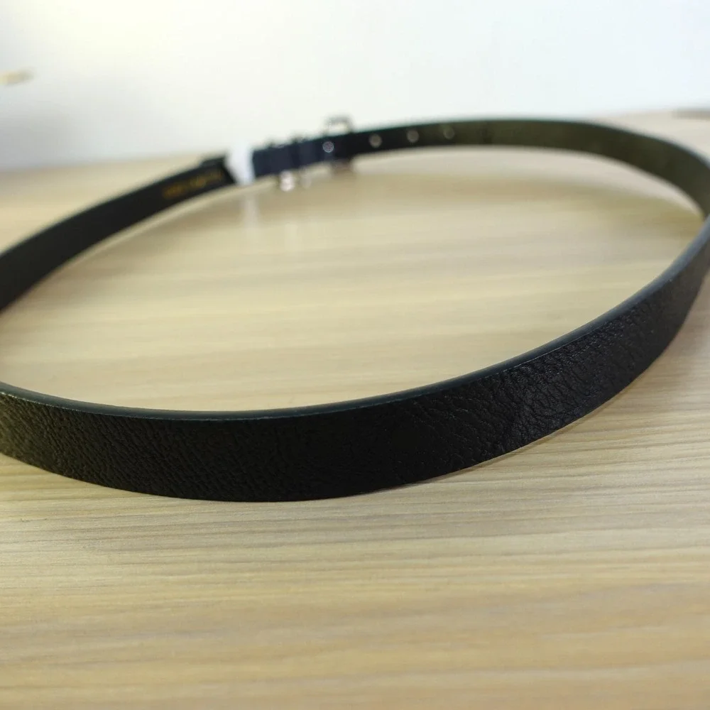 Vince Camuto Belt Womens Medium Black Faux Leather Silver Buckle Classic